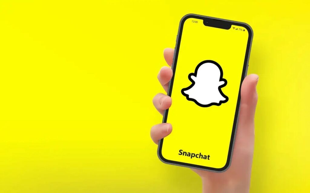 snapchat being used on a phone